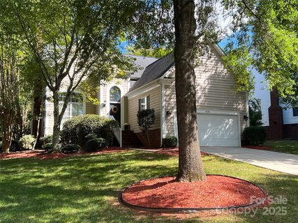 6231 Oxwynn Lane sold home in Providence Commons, Charlotte, NC