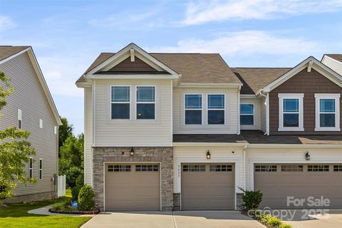 5635 De Vere Drive sold townhome in Somerset, Indian Land, SC