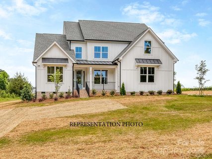 5054 Carolina North Drive pending home in Carolina North, Gastonia, NC
