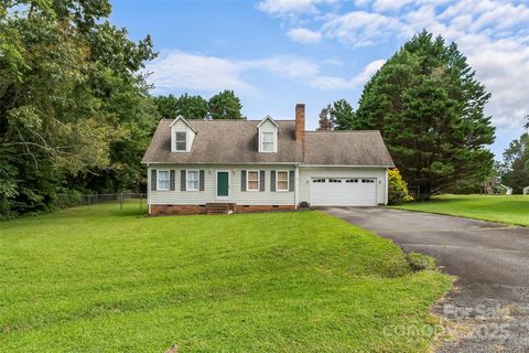 98 Harolds Court sold home in Pleasant Gardens, Taylorsville, NC