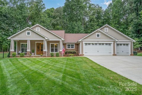 212 Poplar Grove Road sold home in Poplar Grove, Mooresville, NC