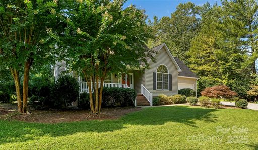 4617 Harbor View Terrace pending home in East Shores, Morganton, NC