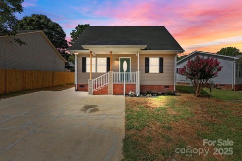 948 Pine Circle Drive sold home in Pine Hills, Concord, NC