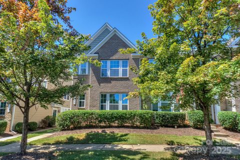 8273 Viewpoint Lane sold townhome in Harborside, Cornelius, NC
