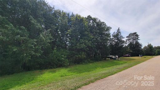 6881 Pine Moss Lane sold lot in Heron Cove, Clover, SC