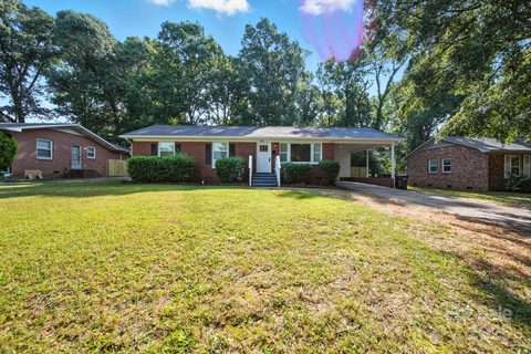 830 Log Cabin Road
