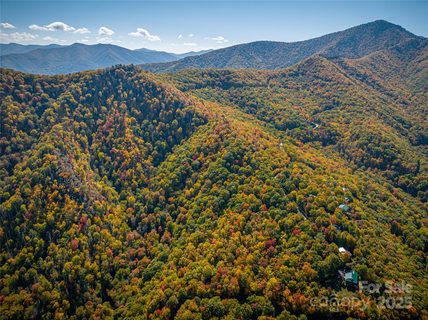 40 41 Falcon Crest Loop pending home in Upper Woodlands, Maggie Valley, NC