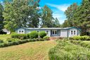 985 Sentinal Oaks Drive sold home in Clover, SC