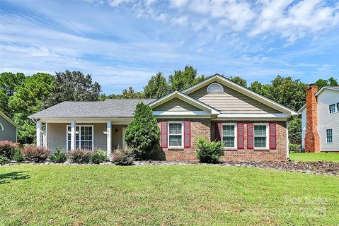10101 White Cascade Drive sold home in Winchester, Charlotte, NC