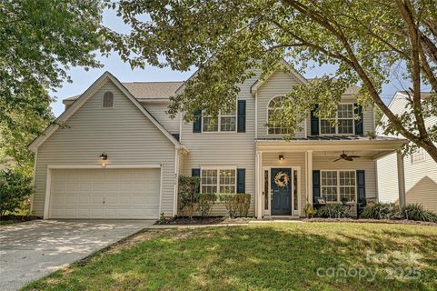 5717 Parkstone Drive sold home in Prestwick, Matthews, NC