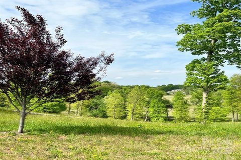 4617 Bristol Drive active home in Silver Creek Plantation, Morganton, NC