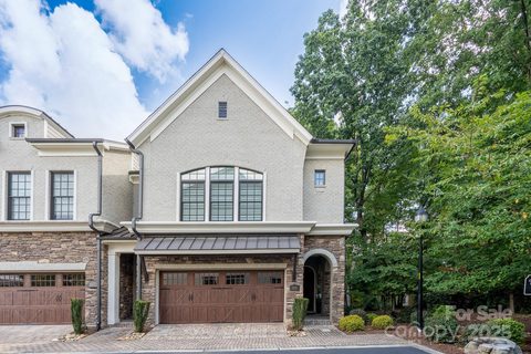 5041 Vernet Lane sold home in Avignon At Southpark, Charlotte, NC