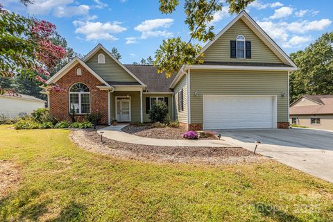 124 E Chinaberry Court sold home in South Arbor, Mocksville, NC