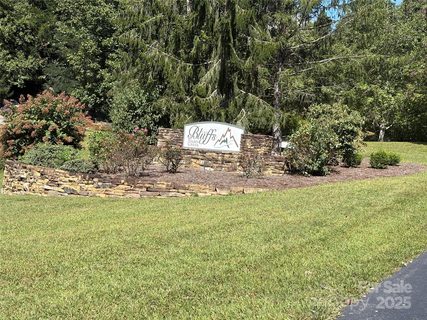 000 National Forest Drive active home in The Bluffs Of Wilson Creek, Lenoir, NC