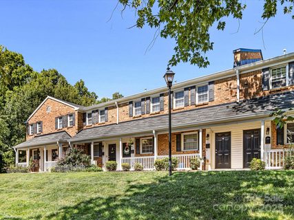 1310 Green Oaks Lane sold condo in Williamsburg On Commonwealth, Charlotte, NC