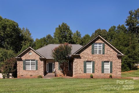 9721 Julliard Drive sold home in Oxfordshire, Mint Hill, NC