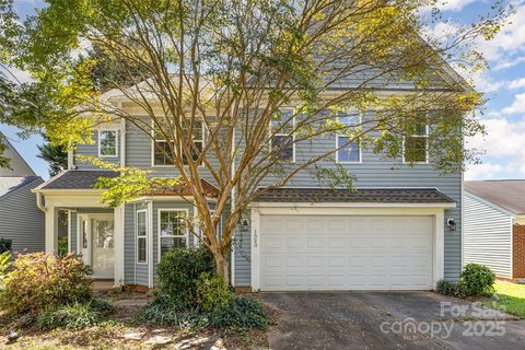 1523 Hollow Maple Drive sold home in Oakdale Green, Charlotte, NC