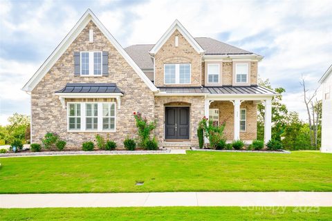 315 W Waterlynn Road pending home in Reids Cove, Mooresville, NC