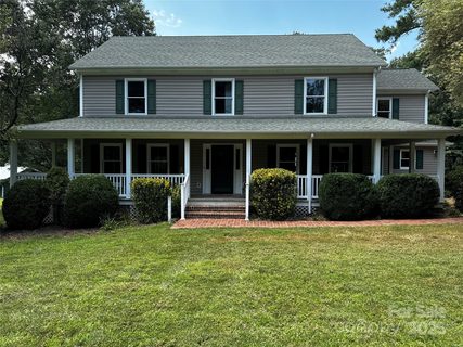 3424 Red Fox Trail sold home in Fox Run, Matthews, NC