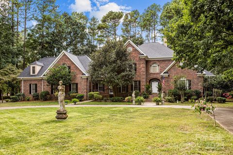 Homes in Forest Glen, Salisbury