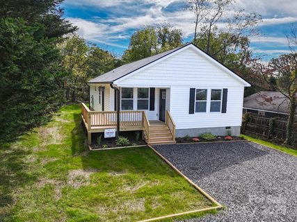 26 Crest Avenue sold home in Lincoln Park Extension, Asheville, NC