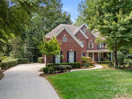 304 Inland Cove Court sold home in The Landing, Lake Wylie, SC