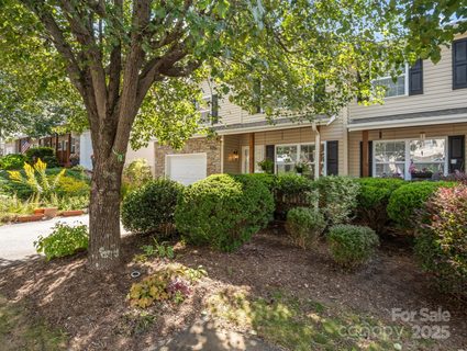 105 Loch Haven Road sold townhome in Brookhaven Village, Swannanoa, NC