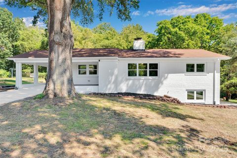 226 Laverne Drive sold home in Gordon Heights, Concord, NC