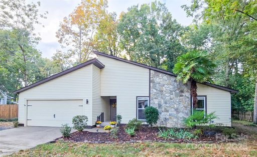 3716 Bon Rea Drive sold home in Wessex Square, Charlotte, NC