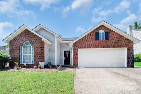 8123 Vermilion Drive sold home in Ridgewood, Charlotte, NC