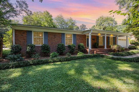 541 Hedrick Drive sold home in Oakland Heights, Statesville, NC