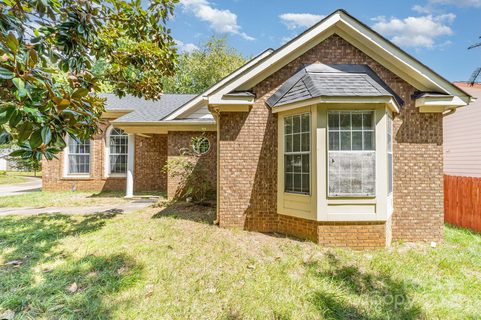 900 Gretna Green Drive sold home in McDowell Meadows, Charlotte, NC