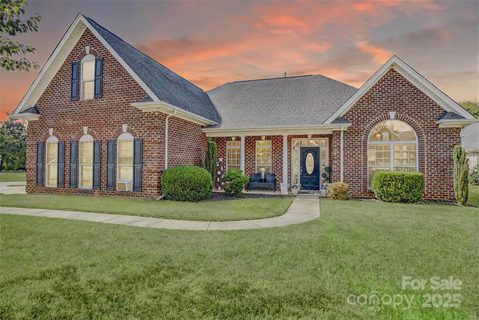 5421 Roberta Meadows Court sold home in Roberta Meadows, Concord, NC