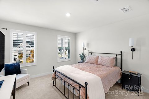 Previously sold for $306,000
