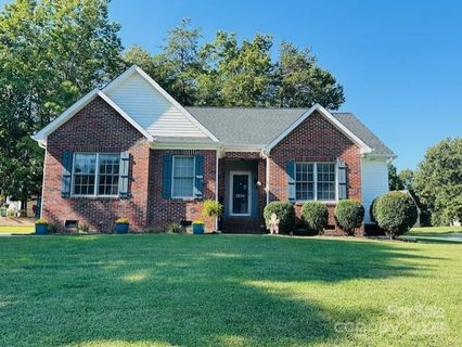 1234 Laurel Woods Drive sold home in Crowders Woods, Gastonia, NC