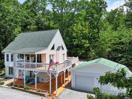 186 Hawks Point Drive sold home in Hawks Point, Zirconia, NC
