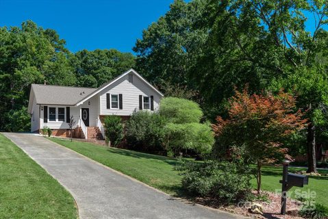 13423 Idlefield Lane sold home in Idlewood, Matthews, NC
