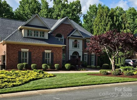 16117 Bridgehampton Club Drive sold home in Bridgehampton, Charlotte, NC