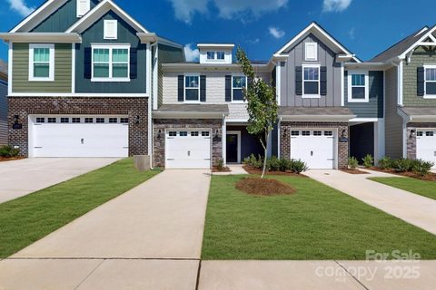 3216 Lilac Grove Drive