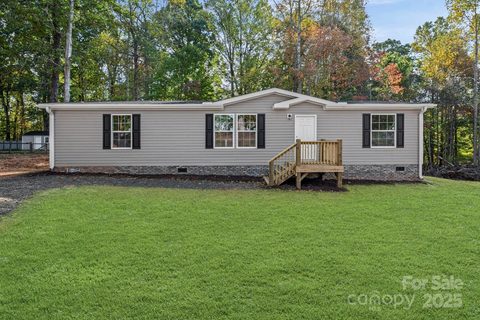 105 Apple Tree Lane sold home in Pear Tree Estates, Statesville, NC