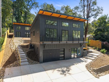 101 103 Locust Court