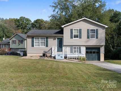 227 Bradshaw Avenue