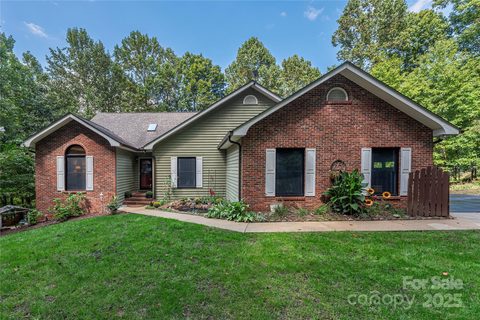 98 Red Oak Drive