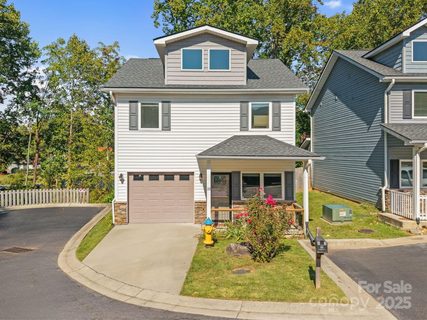33 English Ivy Road sold townhome in Leicester Village, Asheville, NC