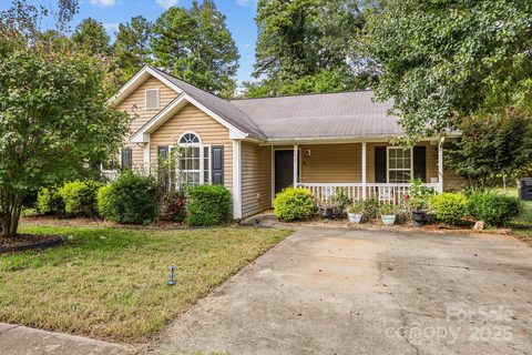 6623 Nevin Glen Drive sold home in Nevin Glen, Charlotte, NC