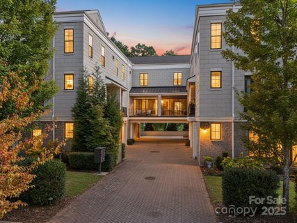 Previously sold for $1,190,000
