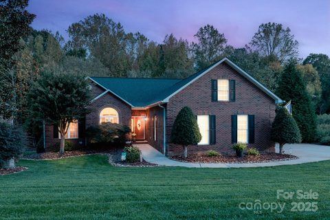 199 River Birch Circle sold home in The Woodlands, Mooresville, NC
