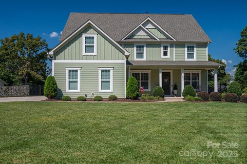 2404 Rosemond Circle