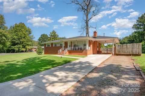 2885 Wright Avenue active home in Briarwood Terrace, Salisbury, NC
