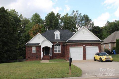 301 River Birch Circle